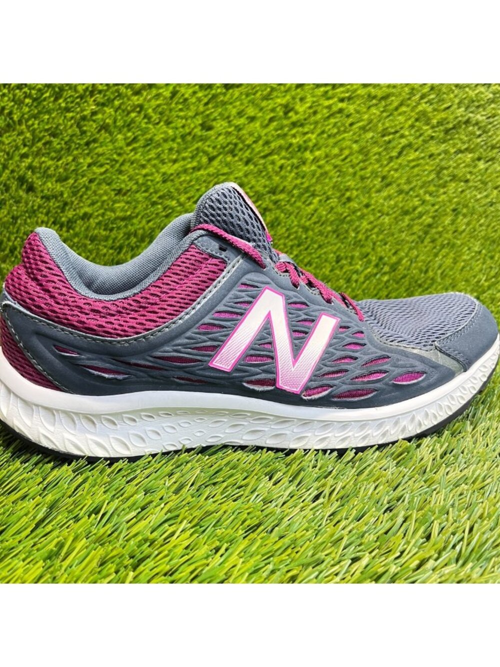 New Balance 420 v3 Womens Size 11 Gray Purple Athletic Running Shoes Sneakers